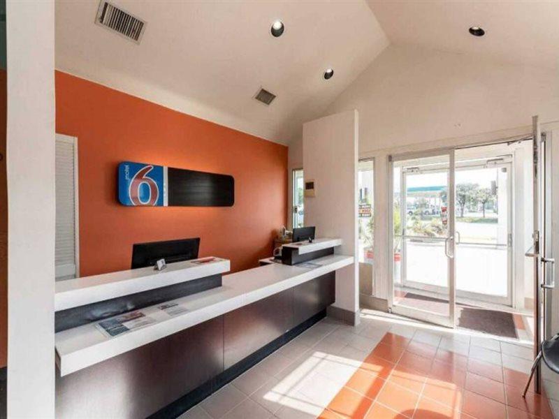 Motel 6 Seguin Tx Zewnętrze zdjęcie