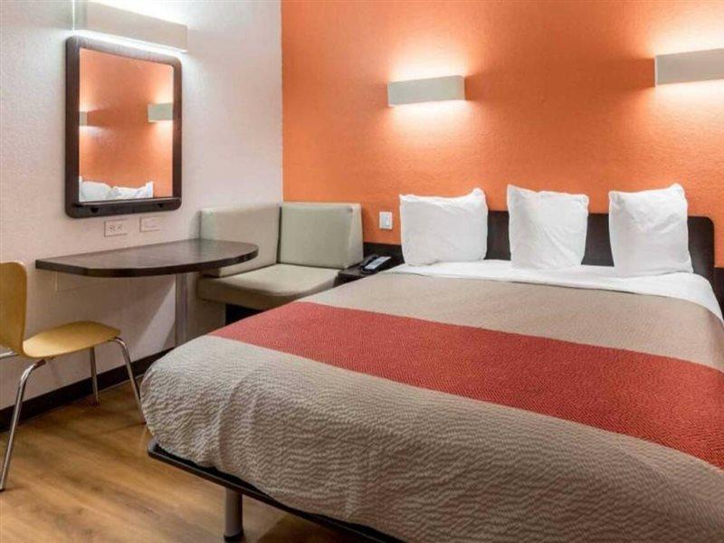 Motel 6 Seguin Tx Zewnętrze zdjęcie