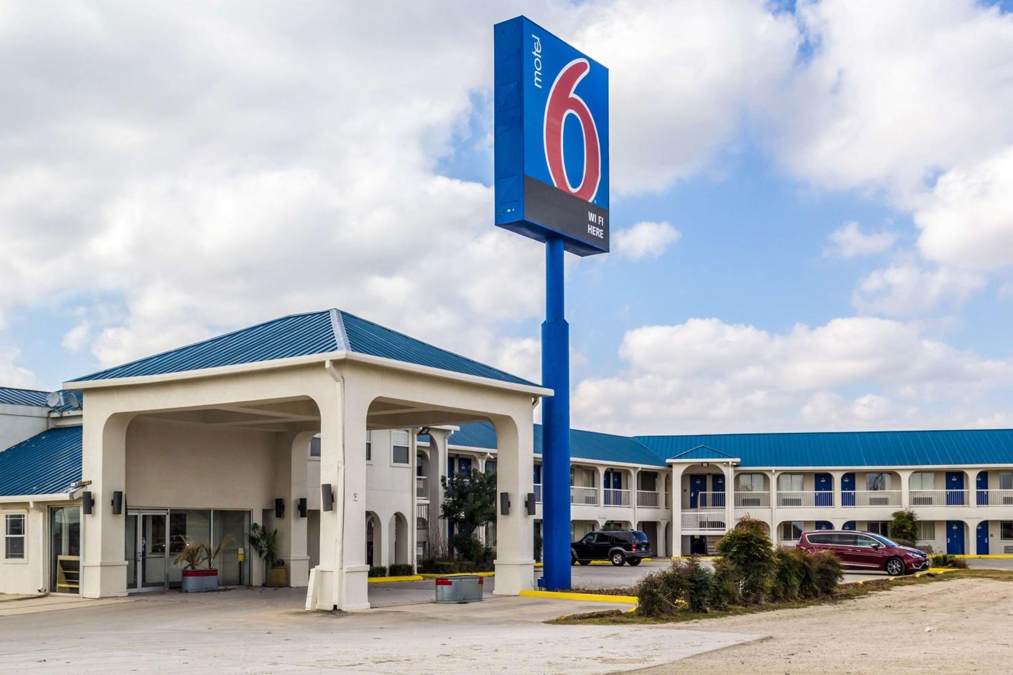Motel 6 Seguin Tx Zewnętrze zdjęcie