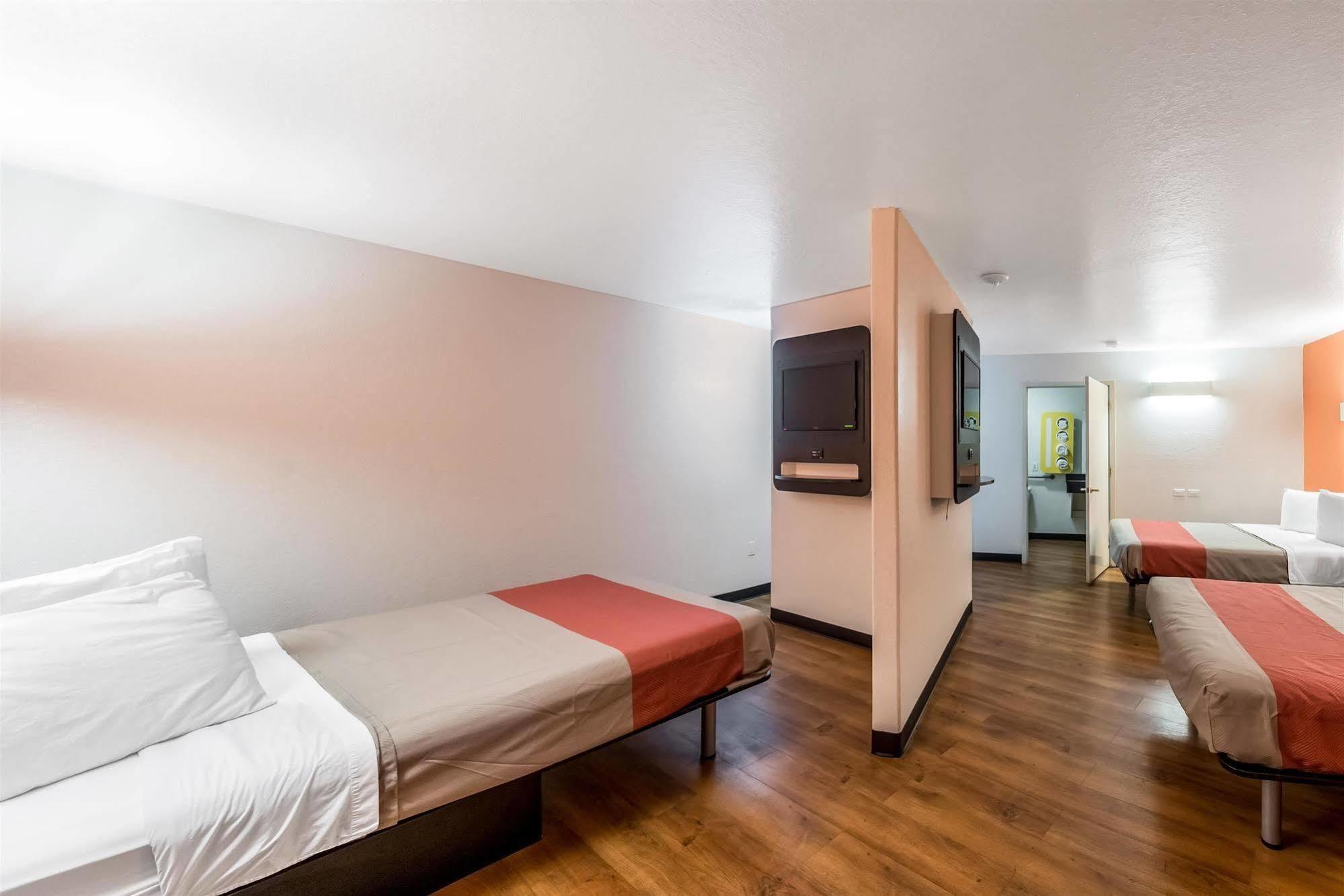 Motel 6 Seguin Tx Zewnętrze zdjęcie