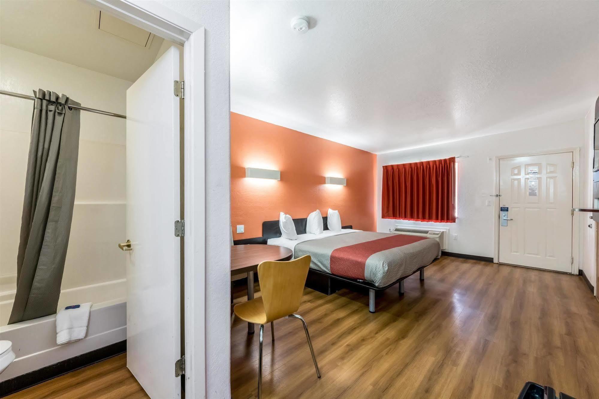 Motel 6 Seguin Tx Zewnętrze zdjęcie