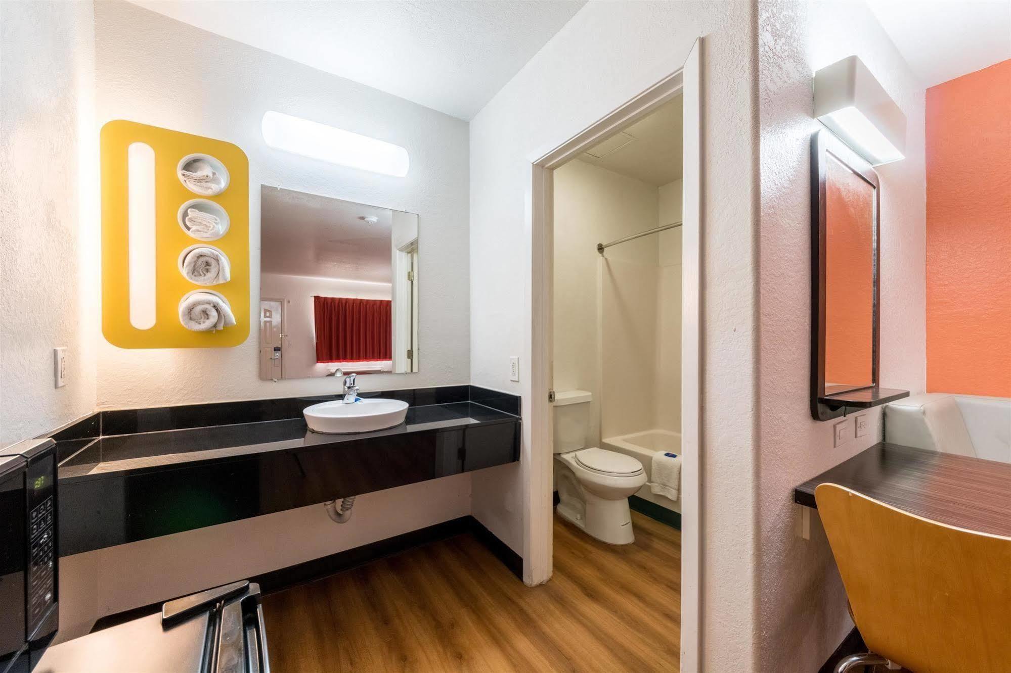 Motel 6 Seguin Tx Zewnętrze zdjęcie
