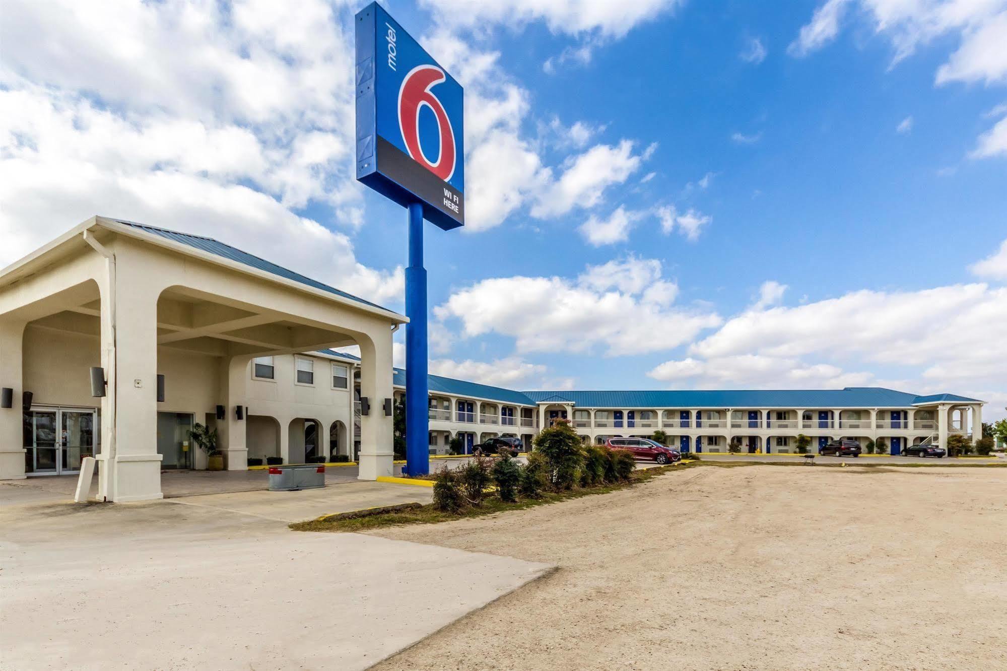 Motel 6 Seguin Tx Zewnętrze zdjęcie