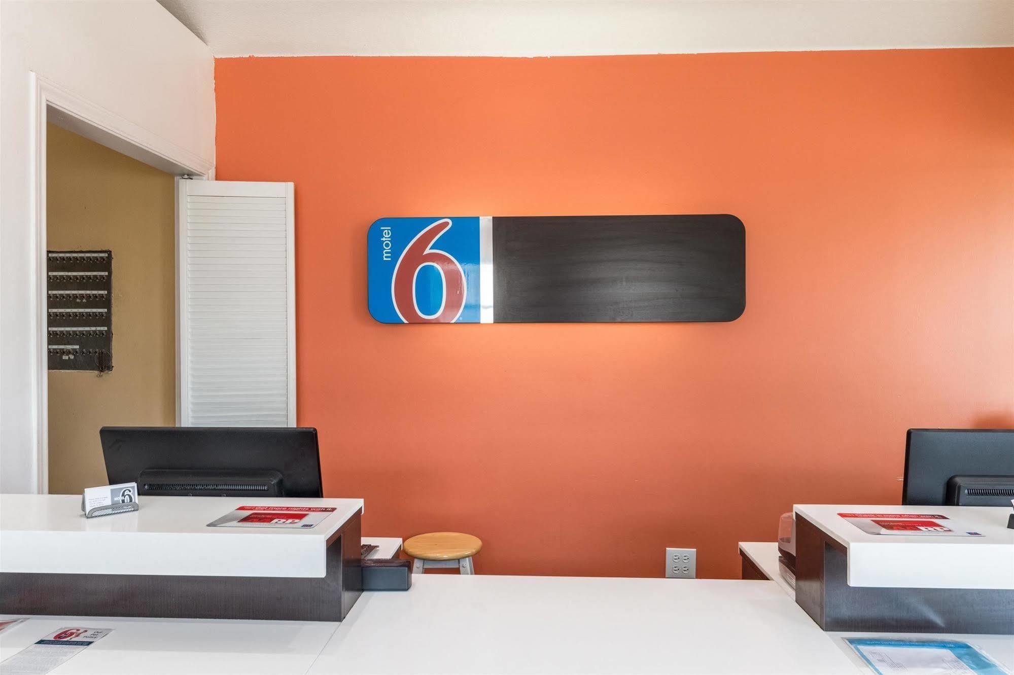 Motel 6 Seguin Tx Zewnętrze zdjęcie
